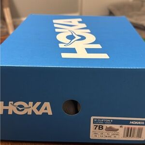 Hoka Clifton 9 Women’s Running shoes- New!
